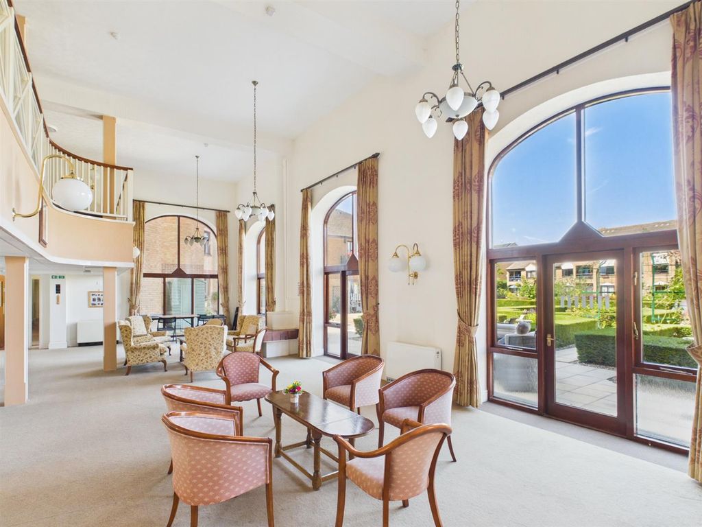 Property photo 3 of 14 Communal Lounge
