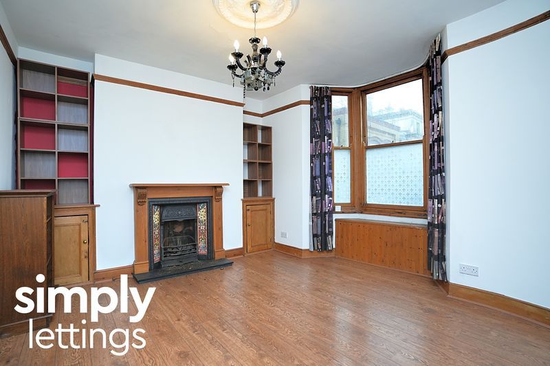 Property photo 2 of 15 Photo 6