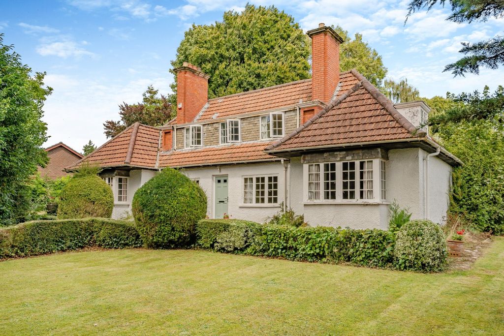 Property photo 1 of 37