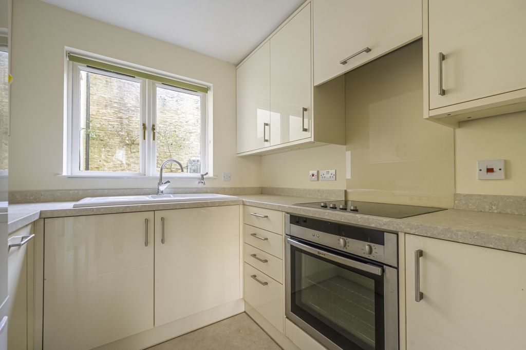 Property photo 2 of 14 Dsc_4938Hdr-Edit