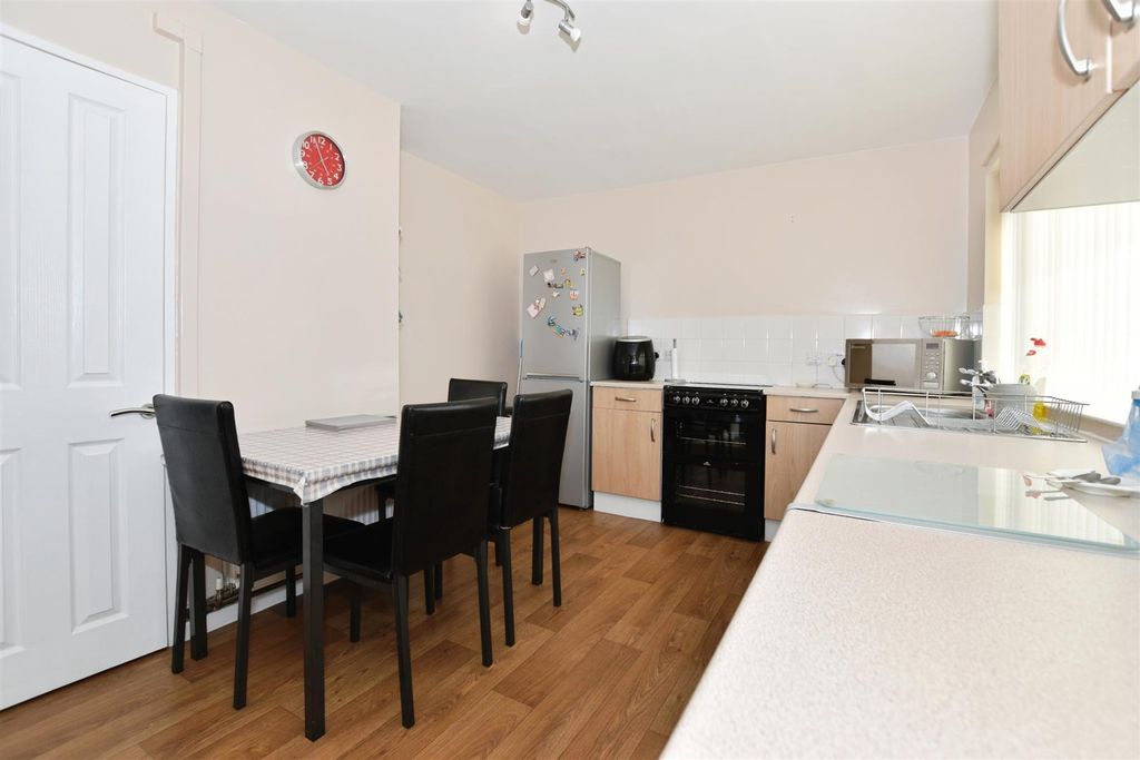 Property photo 2 of 18 B0090848-Kitchen 20Diner.Jpg