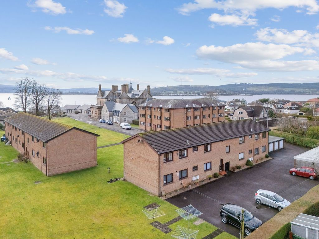 Property photo 3 of 22