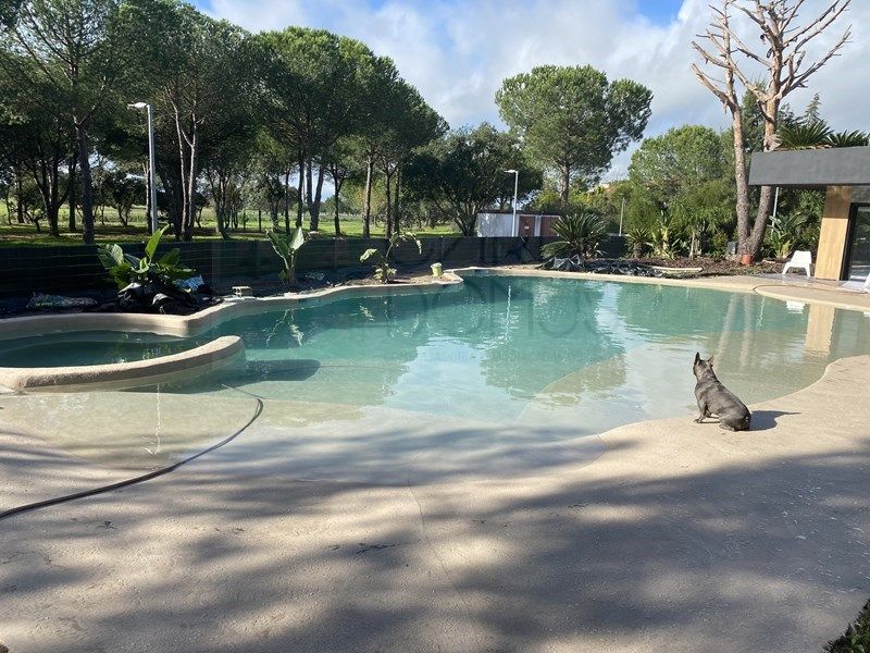 Property photo 1 of 93