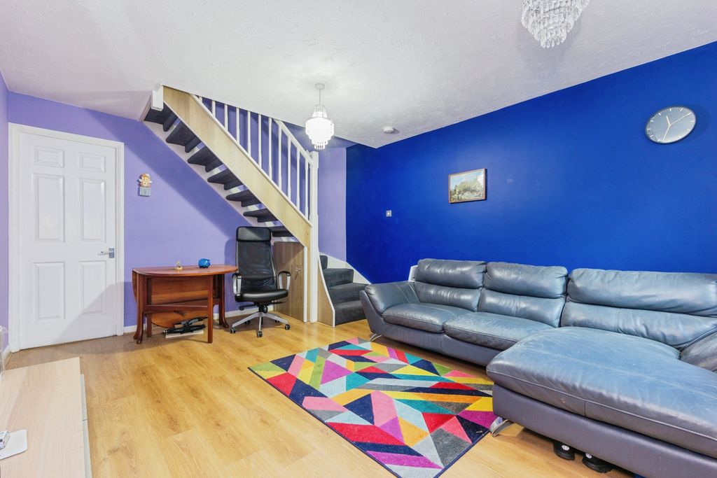 Property photo 3 of 13