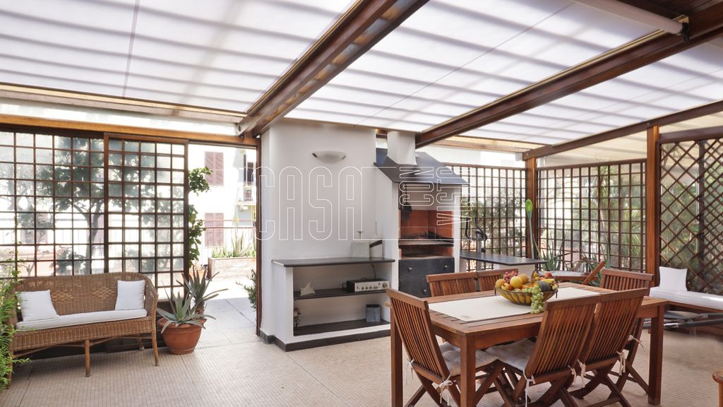 Property photo 2 of 46