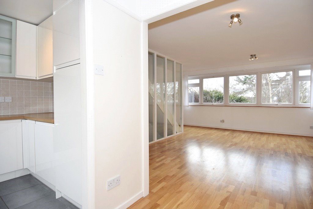 Property photo 3 of 16 Picture No. 25