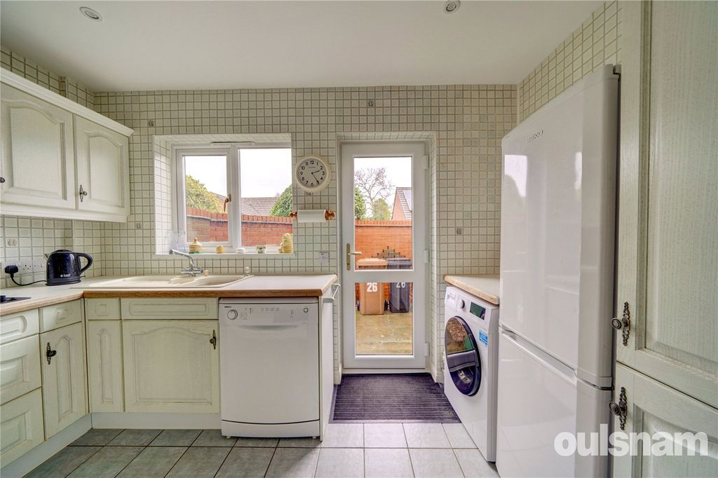 Property photo 2 of 27 Picture No. 20