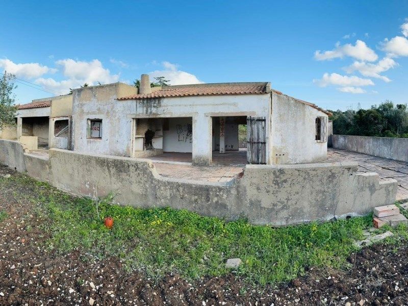 Property photo 1 of 47