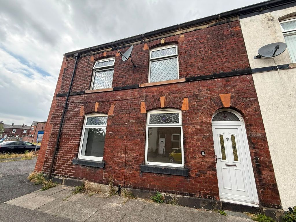 Property photo 1 of 9
