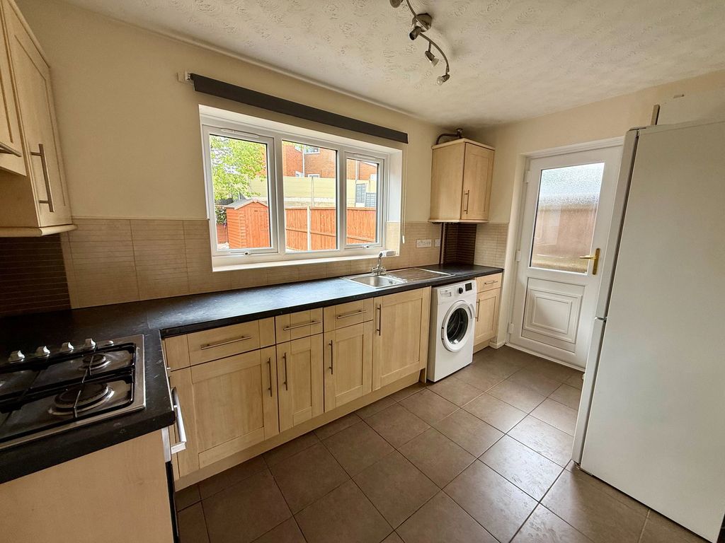 Property photo 2 of 9