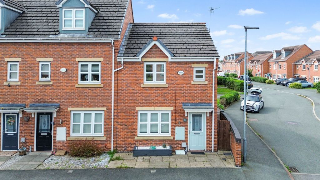 Property photo 1 of 17