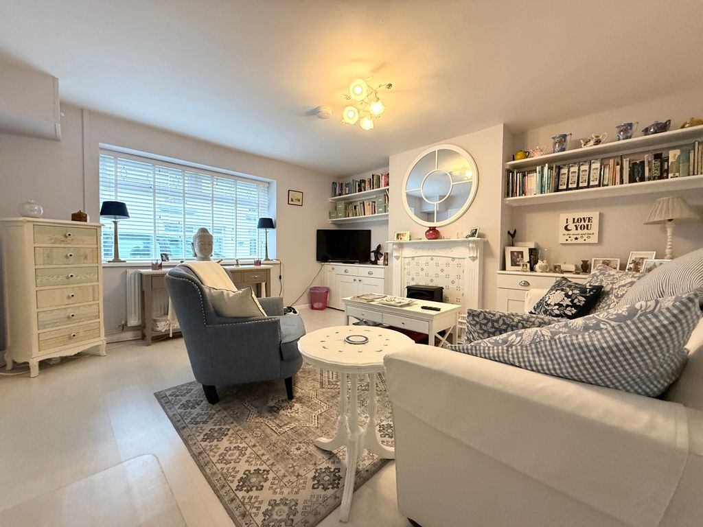 Property photo 2 of 16 Img_9001.Jpeg