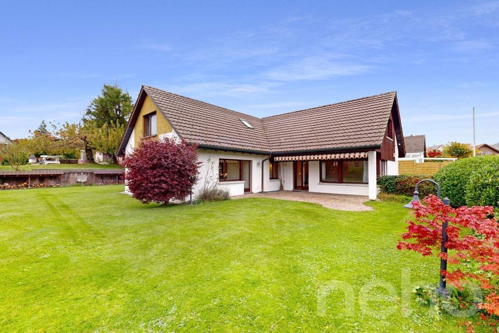 Property photo 1 of 12