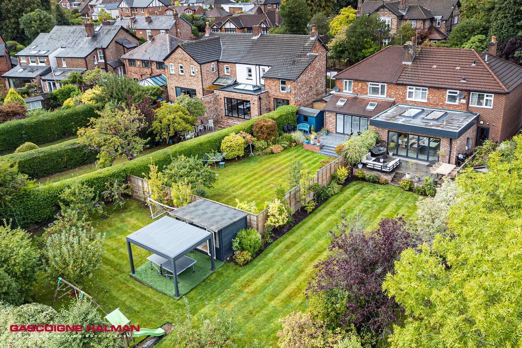 Property photo 2 of 27 Rear Garden