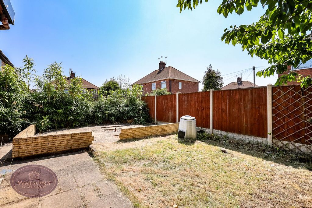 Property photo 2 of 20