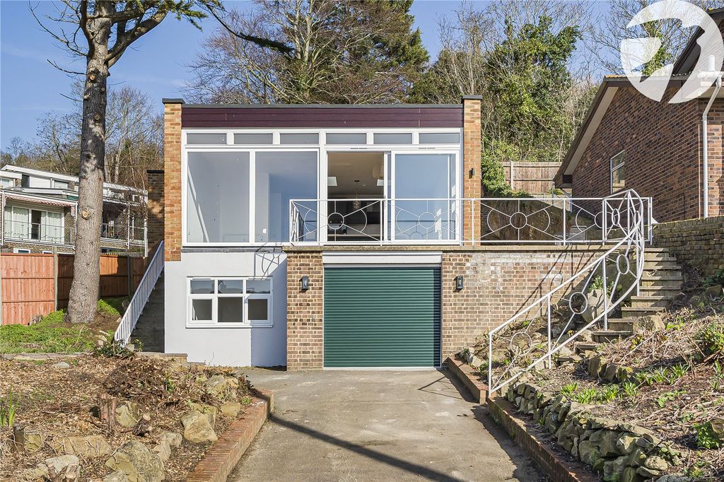 Property photo 1 of 36 Picture No. 23