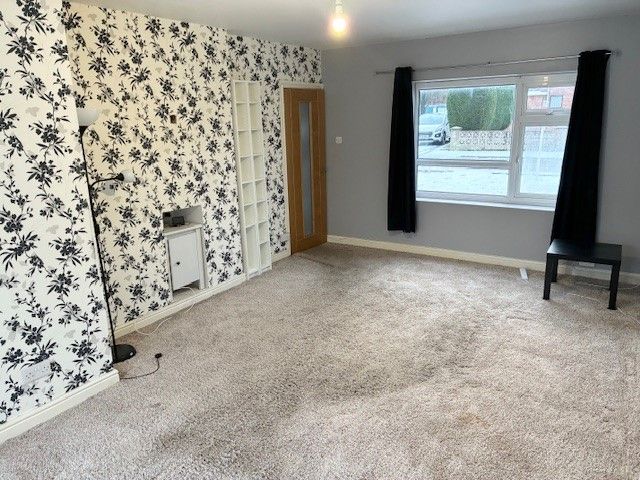 Property photo 3 of 13 Living Room