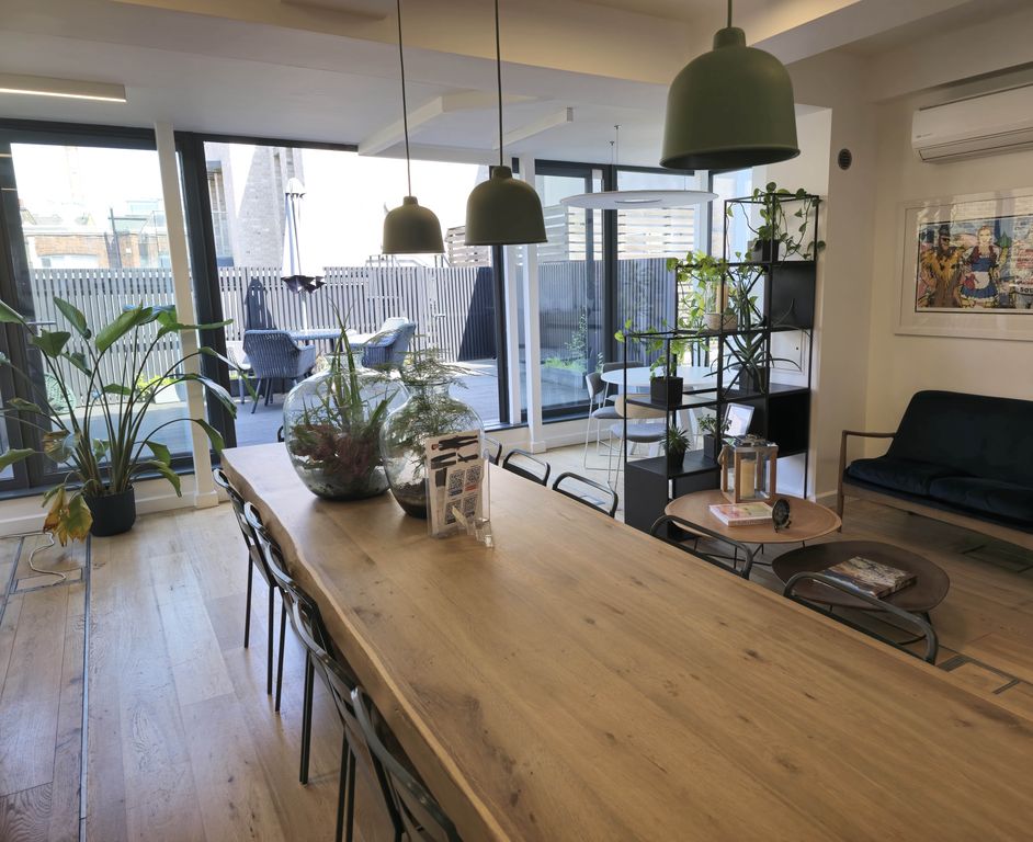 Property photo 1 of 5