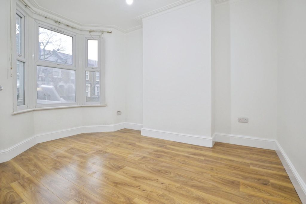 Property photo 3 of 7 Ground Floor Bedroom