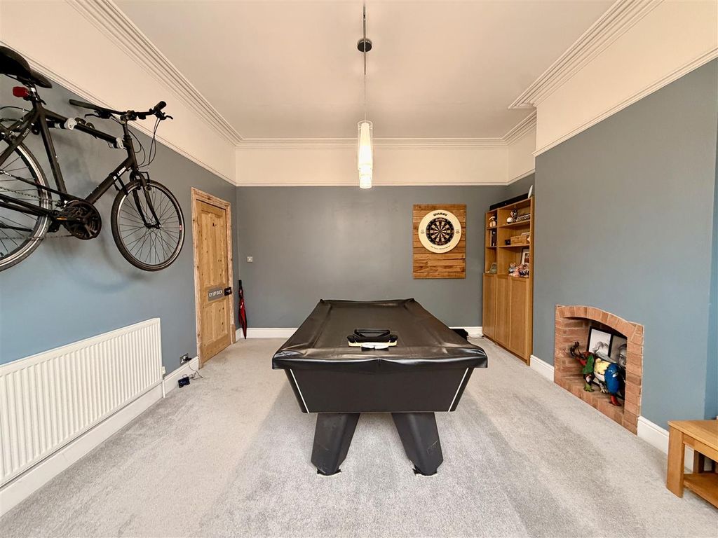 Additional image 5 of 5 bed town house for saleHerrick Road, Loughborough LE11