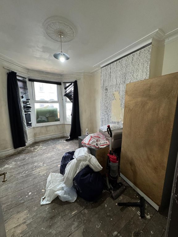Property photo 1 of 24 Ideal Investment Property In East Ham