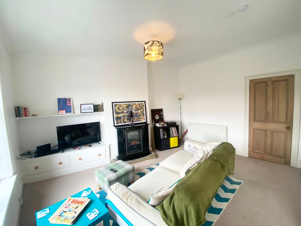 Property photo 3 of 5 Picture No. 17