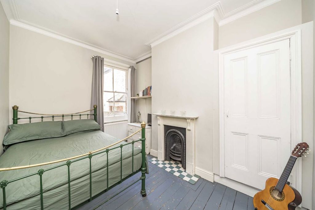 Property photo 2 of 6