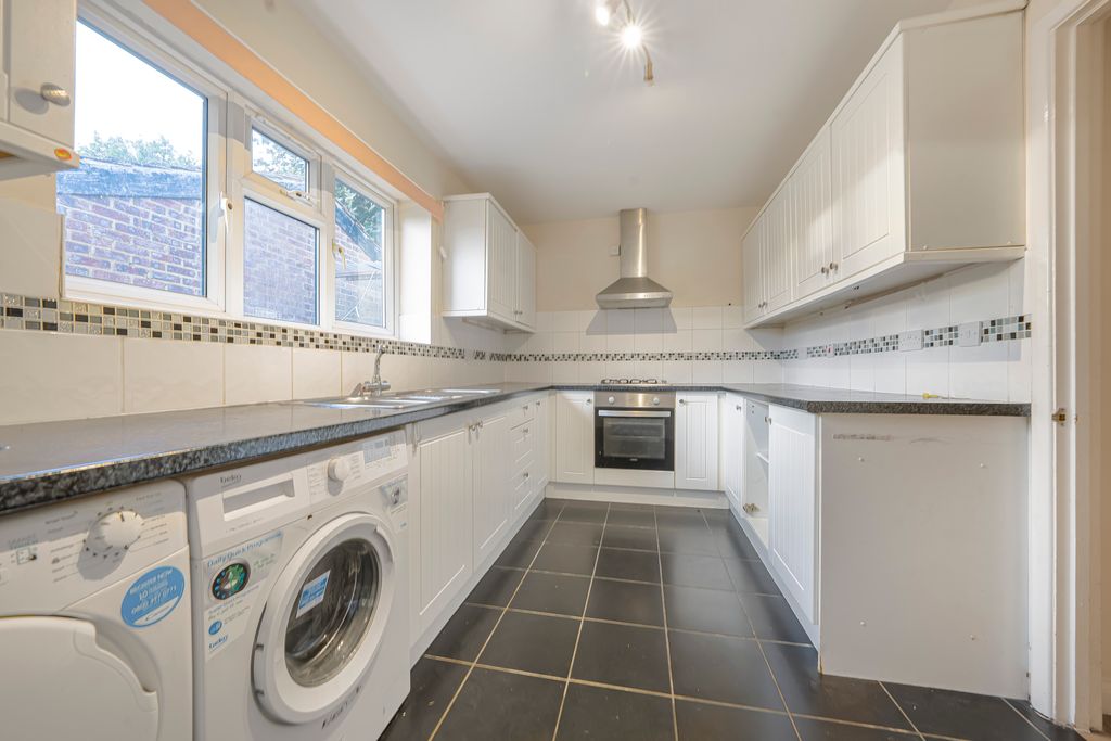 Property photo 3 of 11 Dsc02495