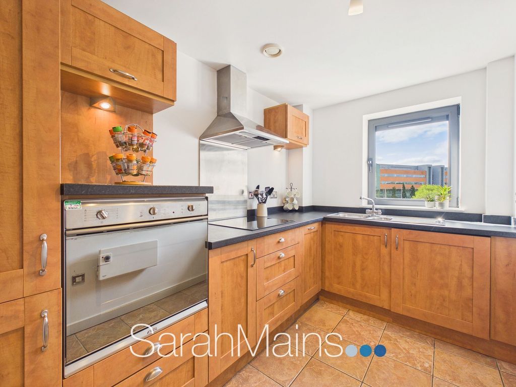 Property photo 2 of 12 Kitchen