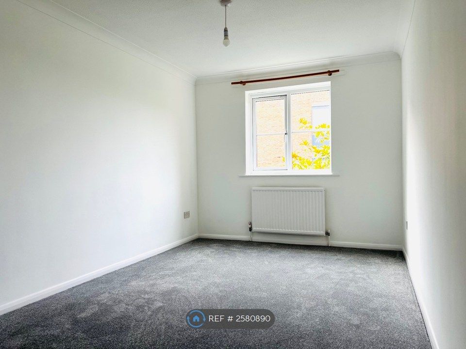 Property photo 3 of 6