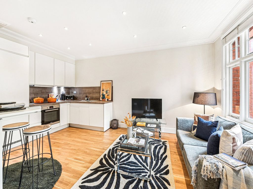 Property photo 2 of 11 Picture No. 16