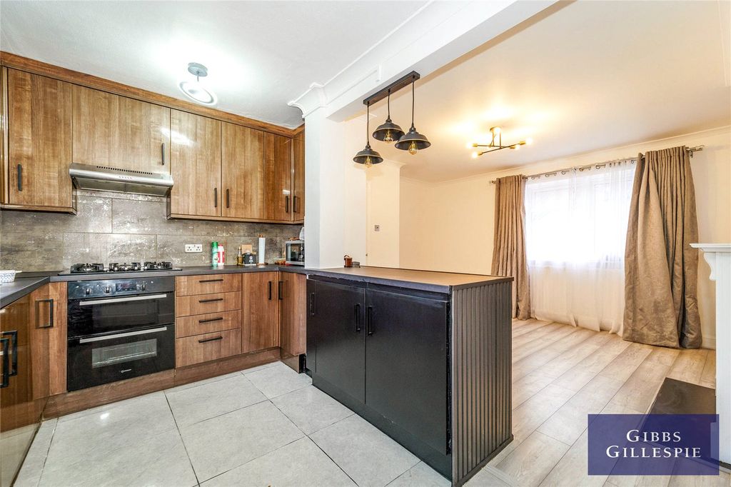 Property photo 3 of 14 Picture No. 04