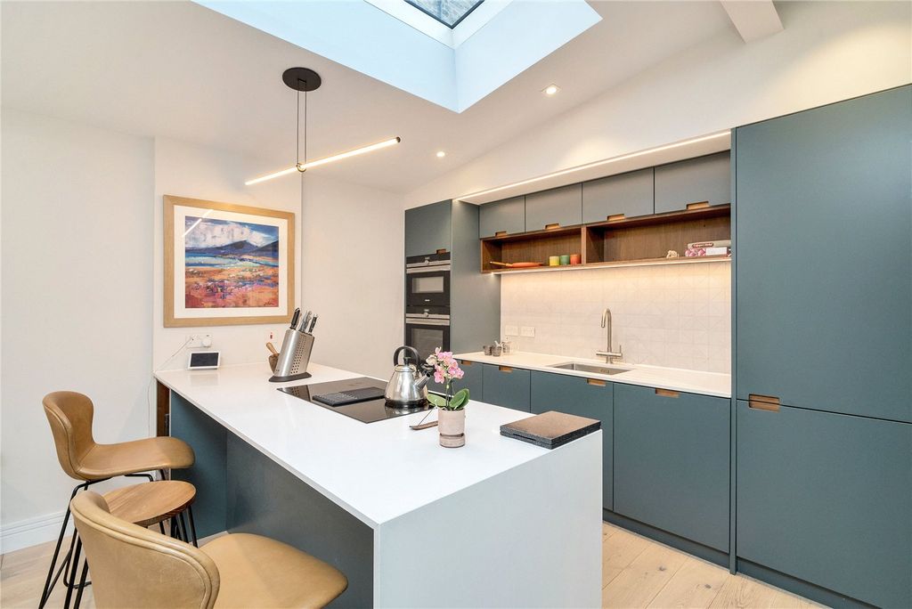 Additional image 5 of 3 bed mews for saleHill Street South Lane, New Town, Edinburgh EH2