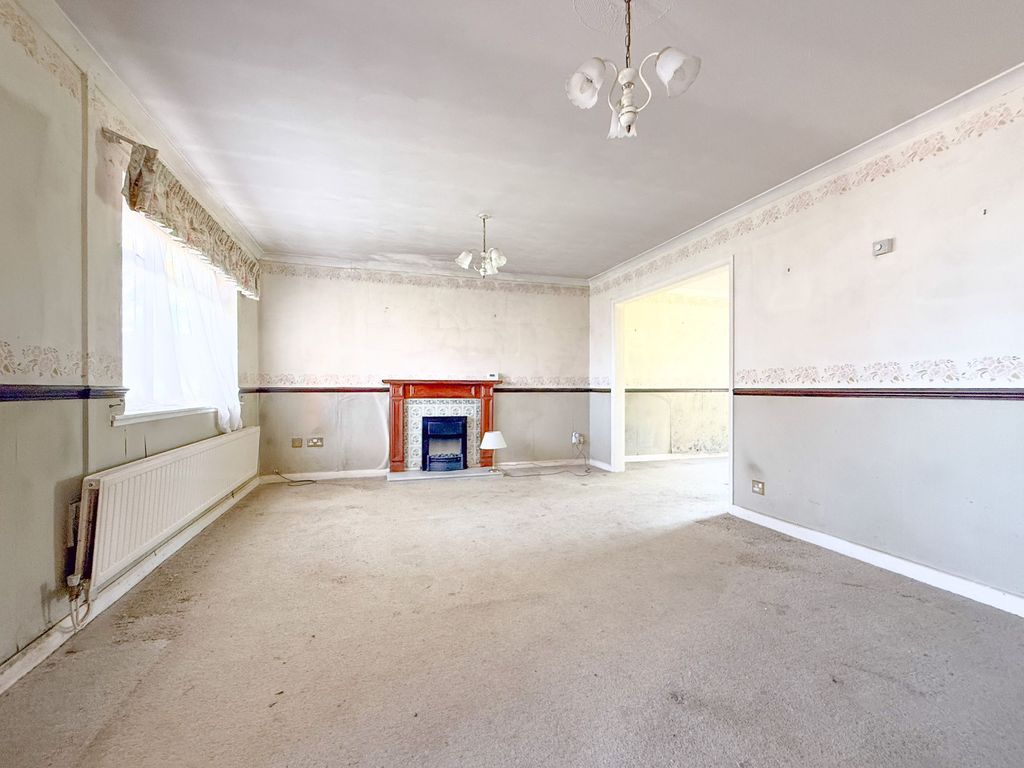Property photo 3 of 24