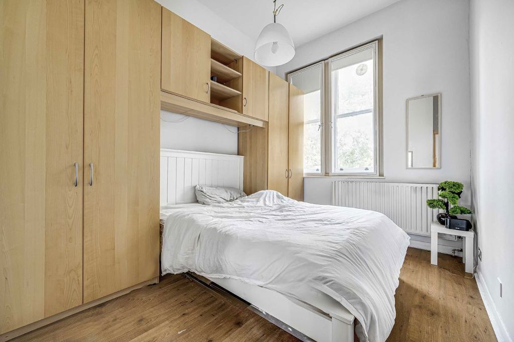 Property photo 3 of 4