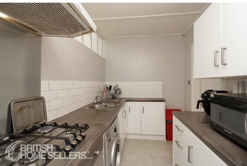Property photo 3 of 7 Picture No. 17