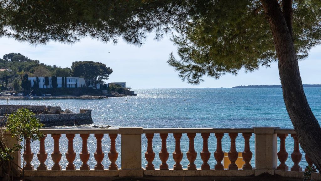 Property photo 1 of 3