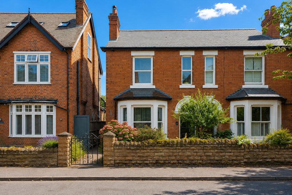 Property photo 1 of 23 Efc443A3-B128-497A-Ae3d-d2F4Edf39d52.Png