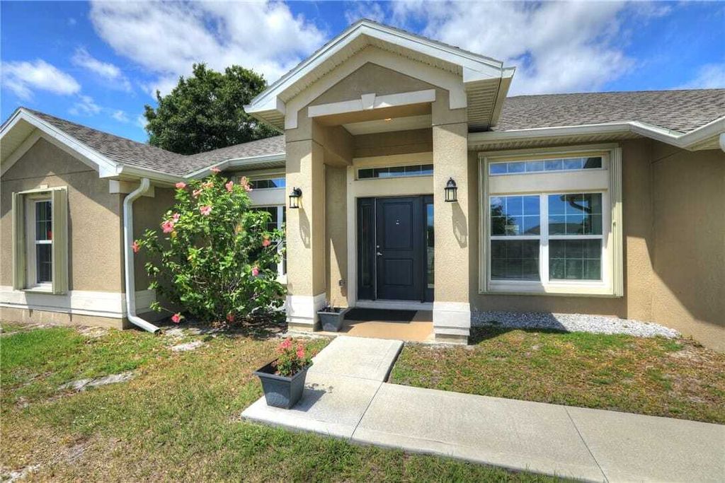 Property photo 1 of 31