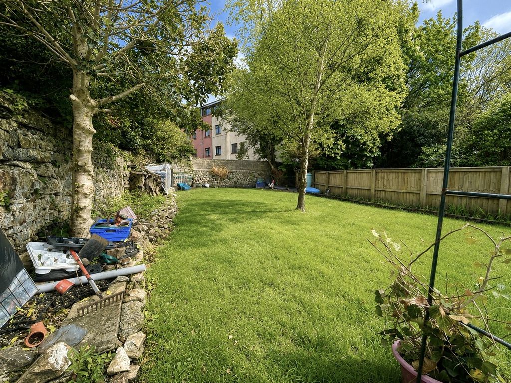 Property photo 2 of 9 Picture No. 03