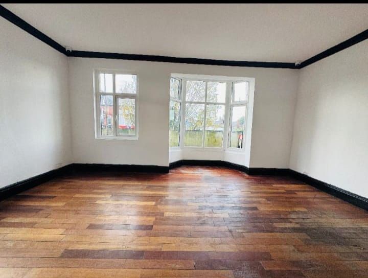 Property photo 1 of 10 1Fbf6Dd7-9c90-463E-A6Ec-580702575cc5