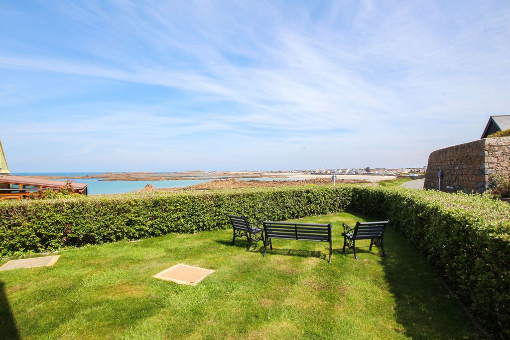 Property photo 2 of 22 Photo 1