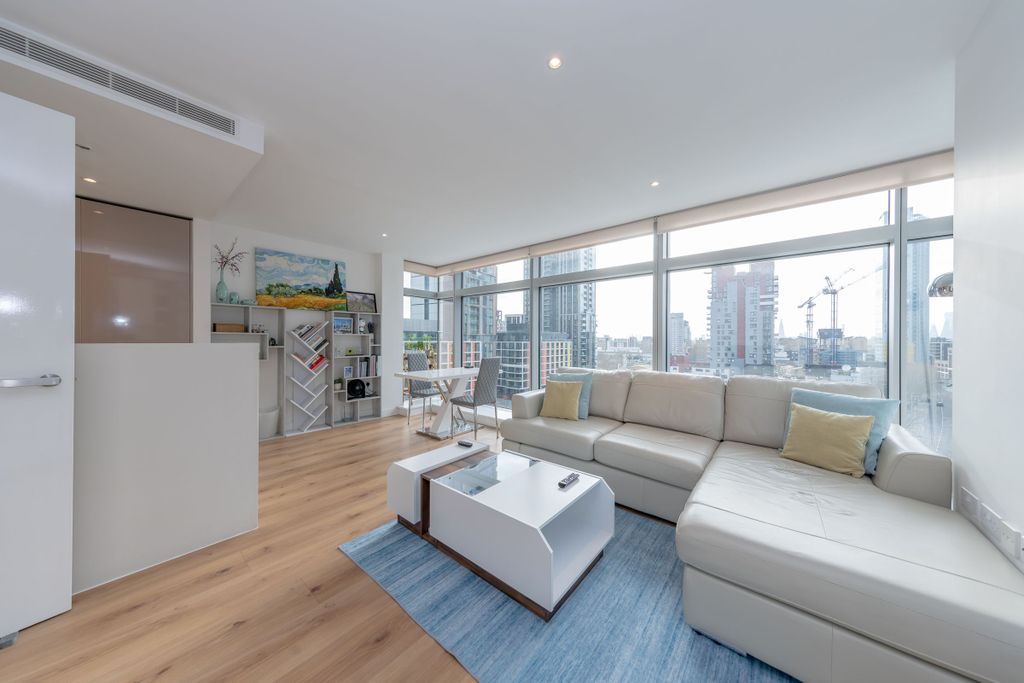 Property photo 2 of 12