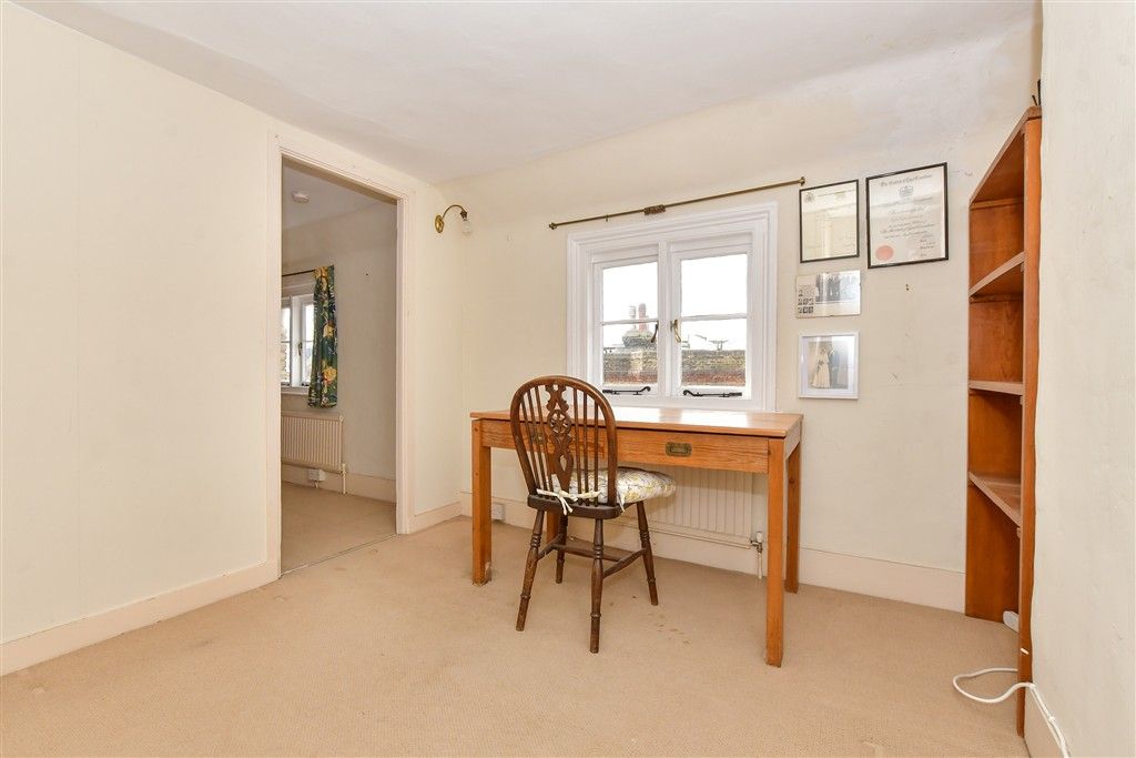 Property photo 1 of 11 Living Area/ Kitchen
