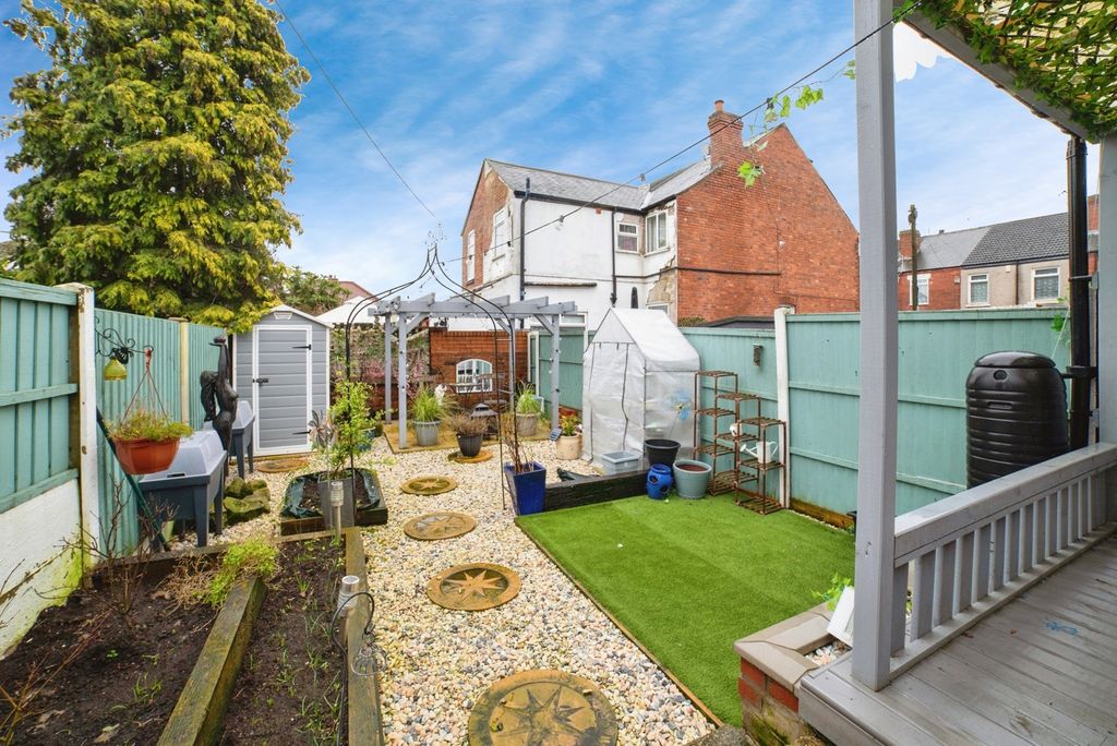 Property photo 3 of 35 Pbox-Img.Jpg