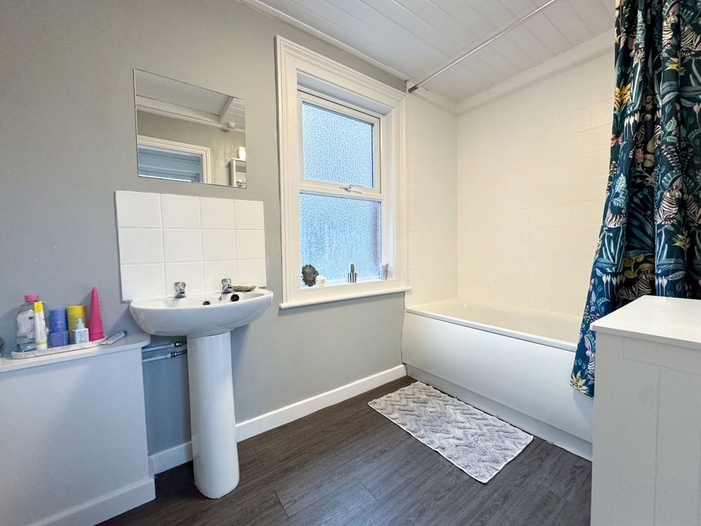 Additional image 17 of 3 bed flat for saleKeyberry Road, Newton Abbot TQ12