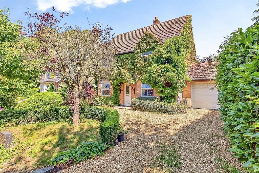 Property photo 1 of 20