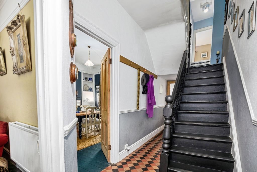 Property photo 2 of 20 Pbox-Img.Jpg