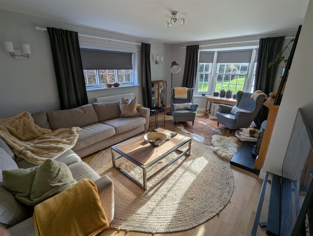 Property photo 2 of 17 Pxl_20251125_104425555.Jpg