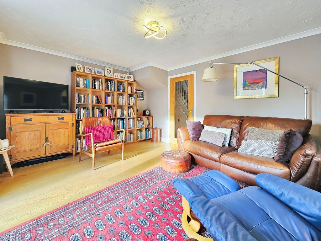 Property photo 3 of 24 1000163406